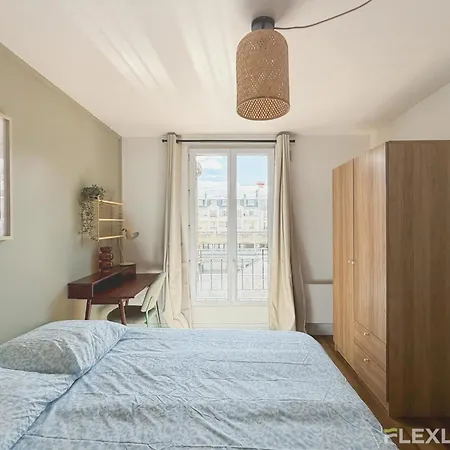 Charming 16m In 20 With Shared Terrace Paris